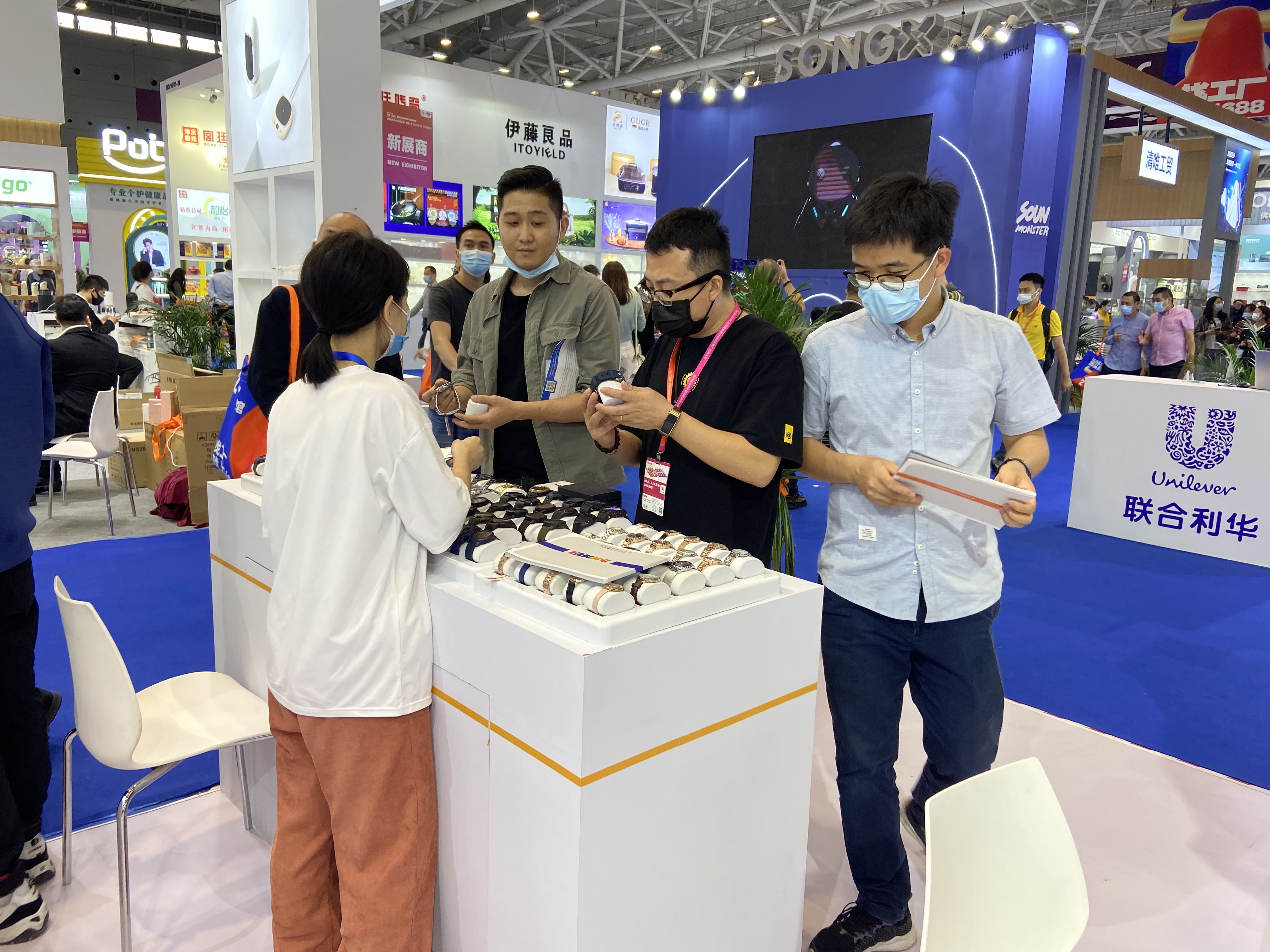 skmei watch factory on fair 