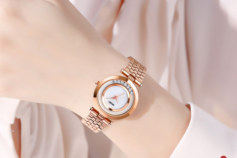 42-Quartz Stainless Steel Watches A Cost-Effective, Low Maintenance Option for Wristwatch Enthusiasts.jpg